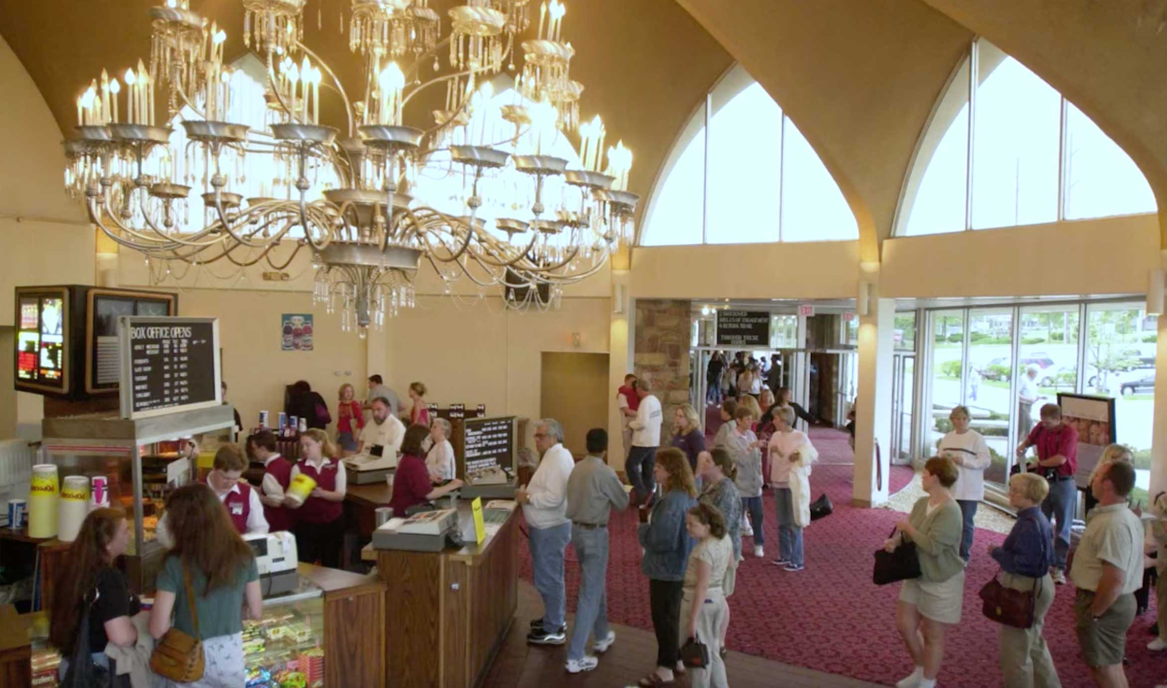 lobby of the original Glenwood