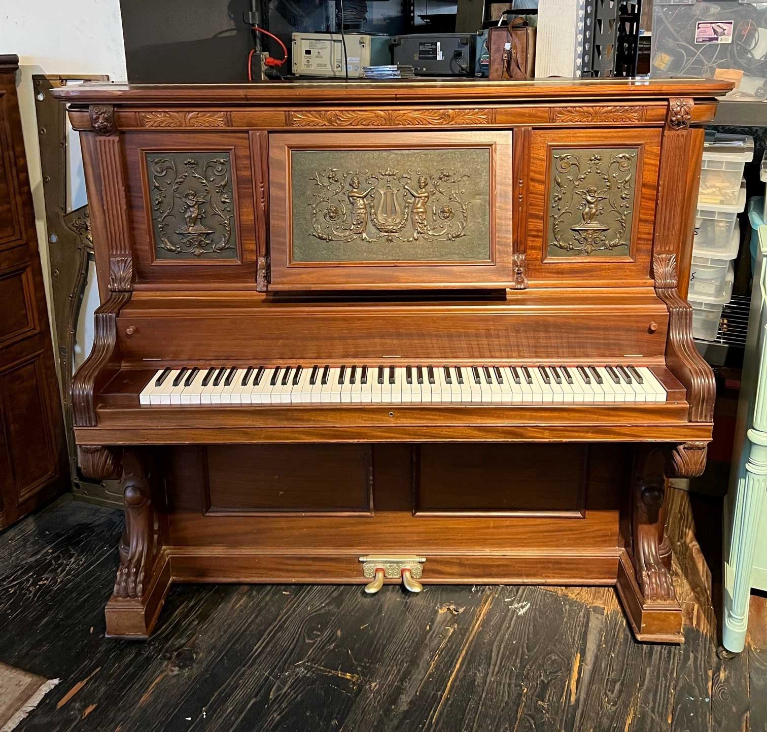 MAN_ALLKEYEDUP C.C. Briggs Upright Style piano