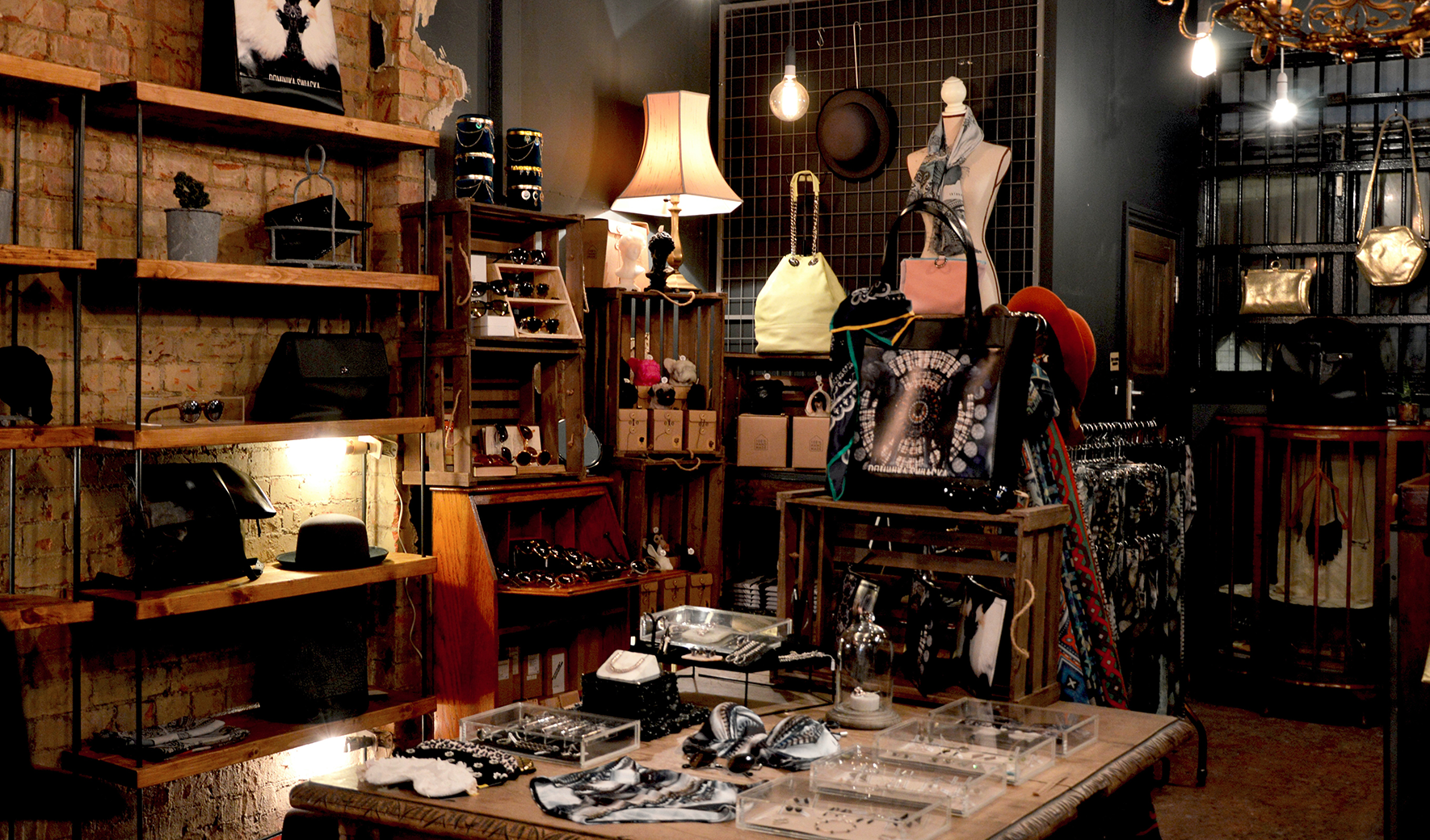 Antique Detective
