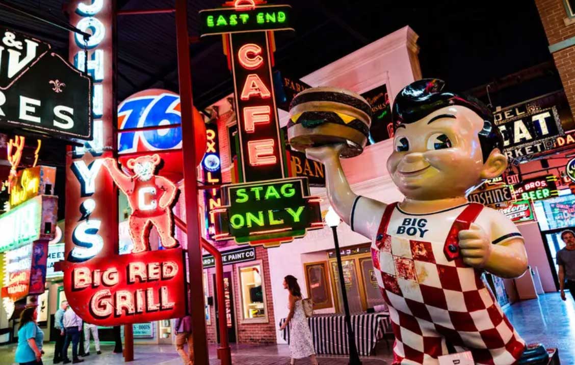 Cincinnatti’s American Sign Museum