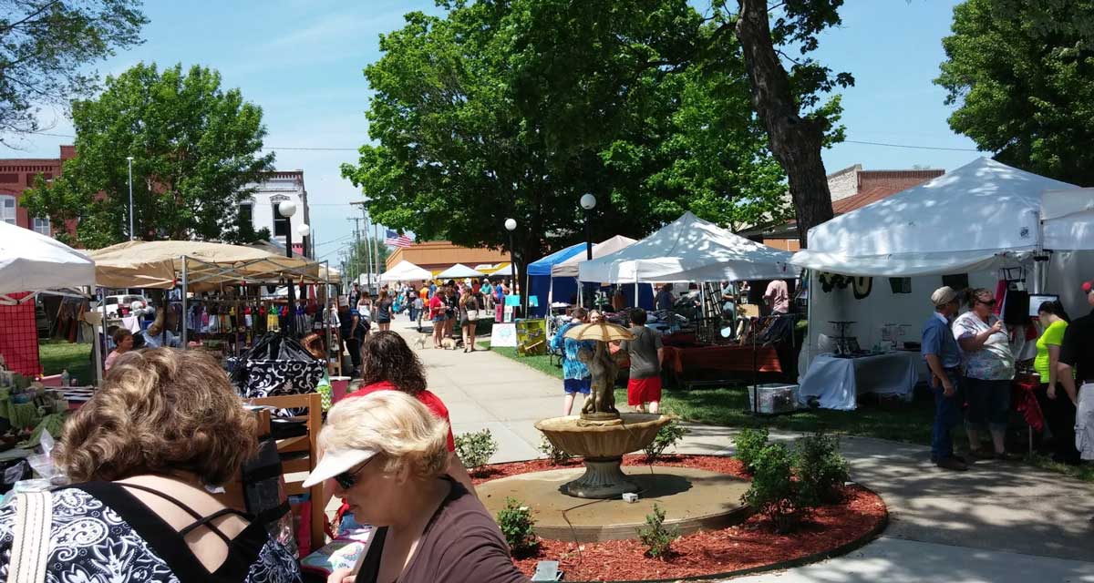 Get crafty on the Square in Garnett
